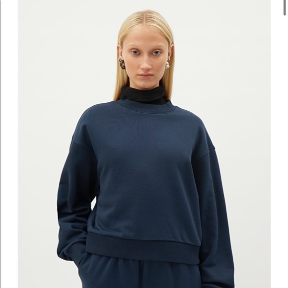 Weekday Sweatshirt !! - Picture 2 of 4